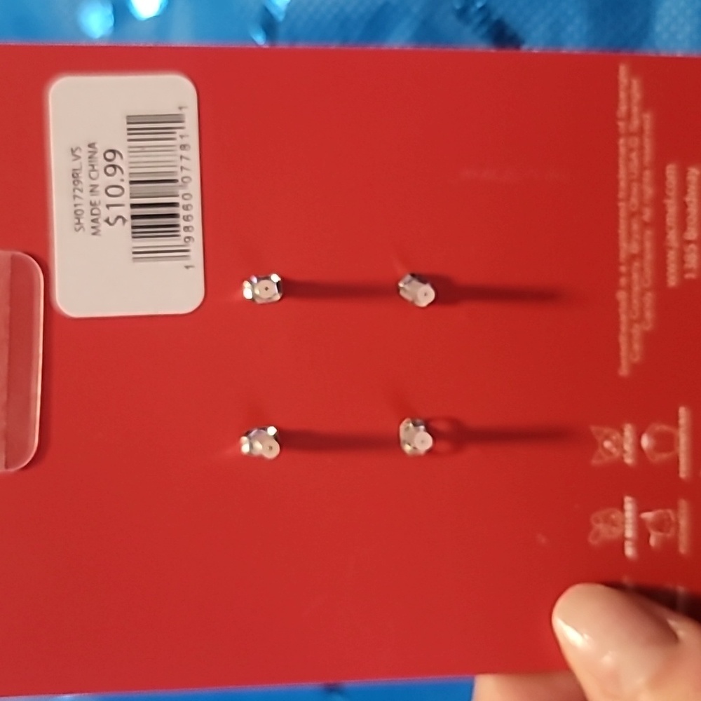 Hello Kitty Earrings Set - Picture 3 of 3